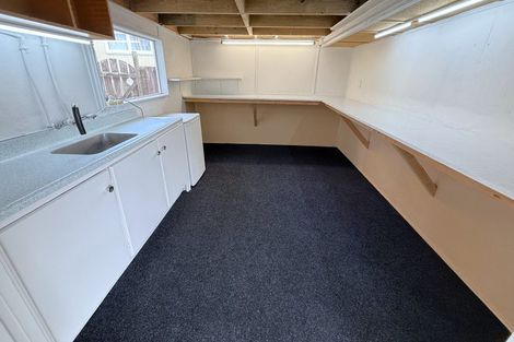 Photo of property in 9 William Souter Street, Forrest Hill, Auckland, 0620