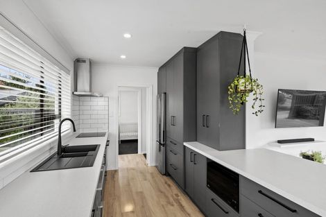 Photo of property in 88 Cotswold Avenue, Bishopdale, Christchurch, 8053