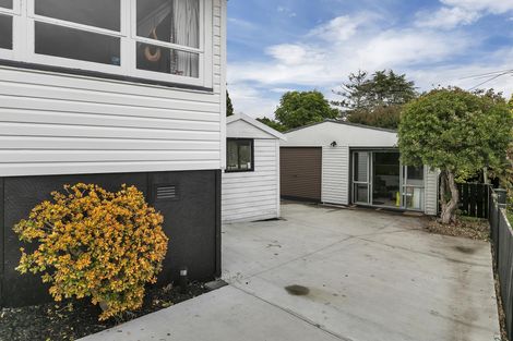 Photo of property in 38 Maui Pomare Street, Blockhouse Bay, Auckland, 0600