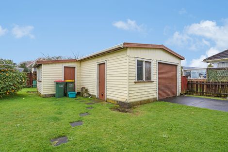 Photo of property in 82 Marne Road, Papakura, 2110