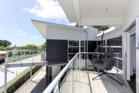 Photo of property in 67a Fulford Street, New Plymouth, 4310