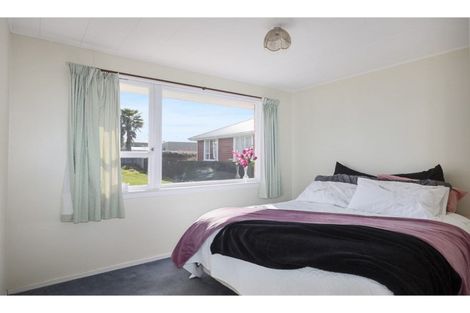 Photo of property in 56 Highfield Terrace, Newfield, Invercargill, 9812