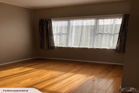 Photo of property in 72 Kent Street, Carterton, 5713