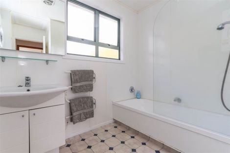 Photo of property in 8a Mahoe Street, Inglewood, 4330