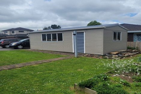 Photo of property in 1/47 Clevedon Road, Papakura, 2110