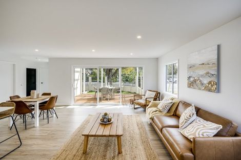 Photo of property in 9b Church Road, Taradale, Napier, 4112