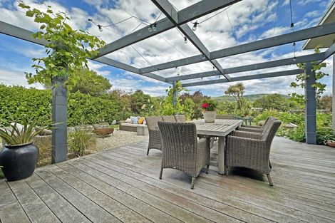 Photo of property in 123 Lisland Drive, Kinloch, Taupo, 3377
