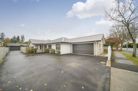 Photo of property in 4 Montgomery Terrace, Hokowhitu, Palmerston North, 4410