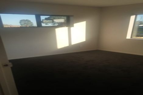 Photo of property in 3 Makora Road, Massey, Auckland, 0614