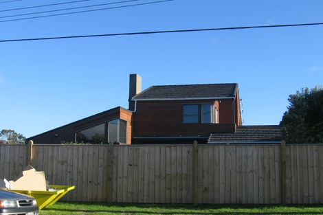 Photo of property in 6 Vaucluse Avenue, Paraparaumu Beach, Paraparaumu, 5032