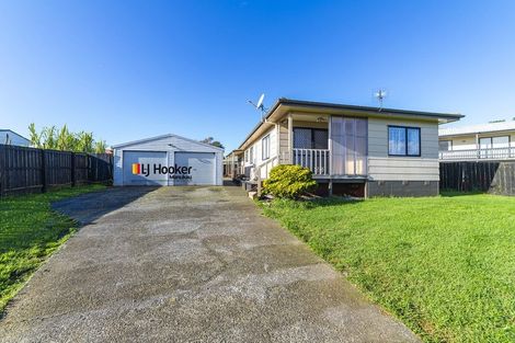 Photo of property in 18 Dungarvon Place, Clendon Park, Auckland, 2103