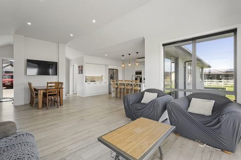 Photo of property in 51 Baxter Michael Crescent, Cambridge, 3434