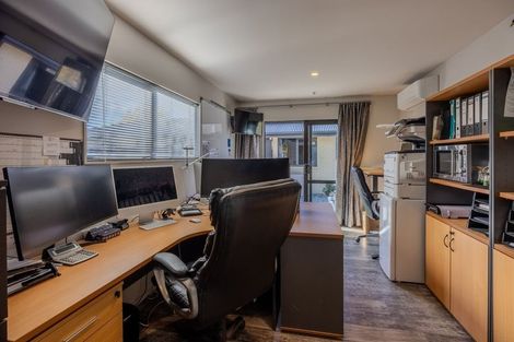 Photo of property in 10 Jack Young Place, Albert Town, Wanaka, 9305