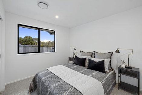 Photo of property in 35 Sycamore Grove, Lower Vogeltown, New Plymouth, 4310