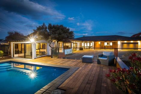 Photo of property in 215 Bay View Road, Saint Clair, Dunedin, 9012