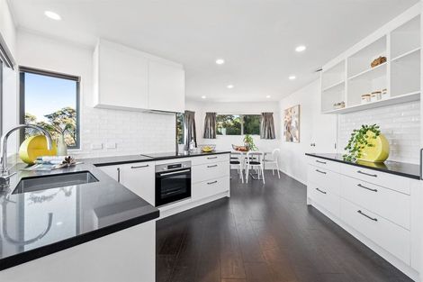 Photo of property in 6 Elsfield Place, Torbay, Auckland, 0630