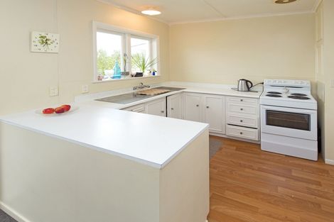 Photo of property in 1049 Whangaparaoa Road, Tindalls Beach, Whangaparaoa, 0930