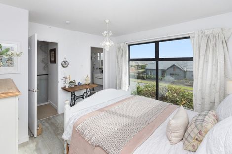 Photo of property in 67 Caulfield Avenue, Halswell, Christchurch, 8025