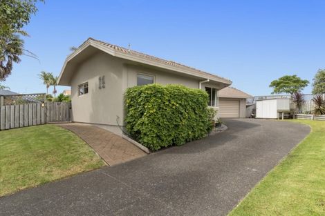 Photo of property in 14 Cloverlea Walk, Welcome Bay, Tauranga, 3112