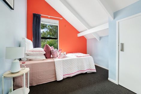 Photo of property in 2/35 Jaemont Avenue, Te Atatu South, Auckland, 0610