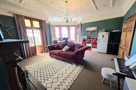 Photo of property in 2 Ure Street, South Hill, Oamaru, 9400