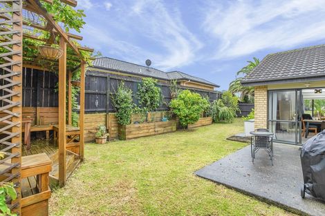 Photo of property in 34 Cyclamen Road, Mangere, Auckland, 2022