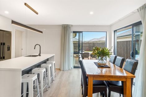 Photo of property in 36 Broadway Parade, Rolleston, 7615