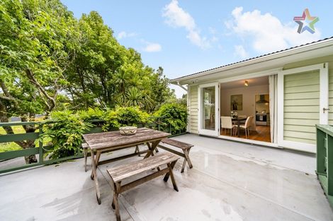 Photo of property in 33 Parnell Street, Fairfield, Lower Hutt, 5011