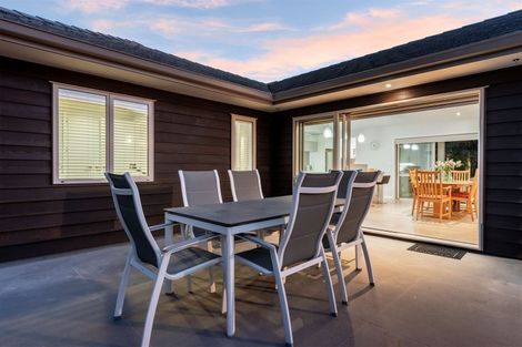 Photo of property in 39 Oceania Sands Way, Papamoa Beach, Papamoa, 3118