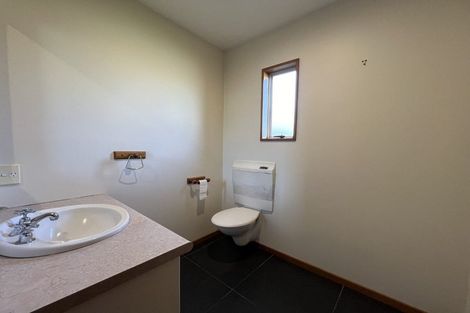 Photo of property in 33 Veitches Road, Casebrook, Christchurch, 8051
