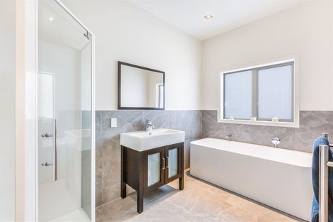 Photo of property in 5 Kaimai Place, Aotea, Porirua, 5024