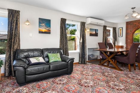 Photo of property in 2/151 Yaldhurst Road, Sockburn, Christchurch, 8042