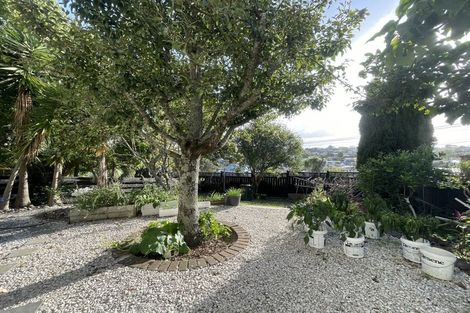 Photo of property in 1/2 Brian Avenue, Forrest Hill, Auckland, 0620