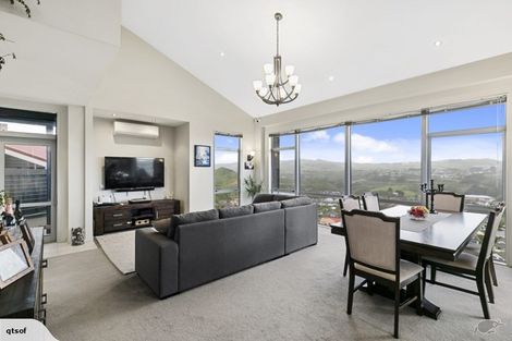 Photo of property in 67 Erlestoke Crescent, Churton Park, Wellington, 6037