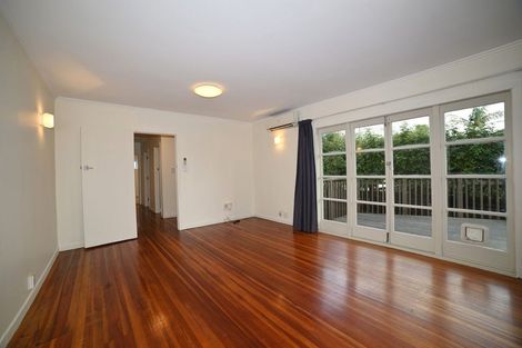 Photo of property in 1/190 East Coast Road, Forrest Hill, Auckland, 0620