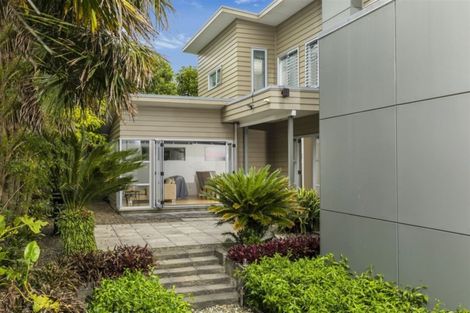 Photo of property in 8 Roy Maloney Drive, Henderson, Auckland, 0612