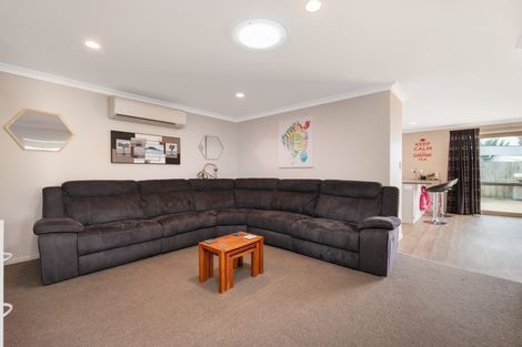 Photo of property in 15 Macloughlin Drive, Te Puke, 3119