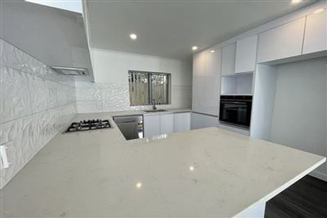 Photo of property in 271c Te Atatu Road, Te Atatu South, Auckland, 0610