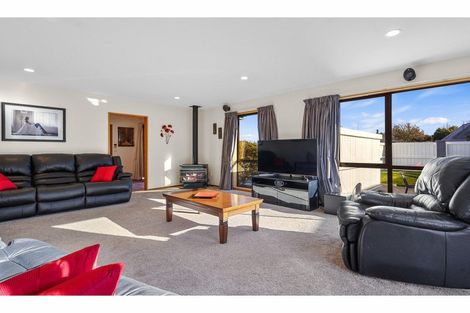 Photo of property in 1 Stanton Place, Woodend, 7610