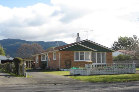 Photo of property in 8 Parekarangi Grove, Turangi, 3334