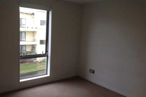 Photo of property in 2c/136 Stancombe Road, Flat Bush, Auckland, 2016