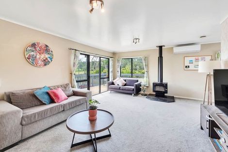 Photo of property in 118 Glen Road, Ranui, Auckland, 0612