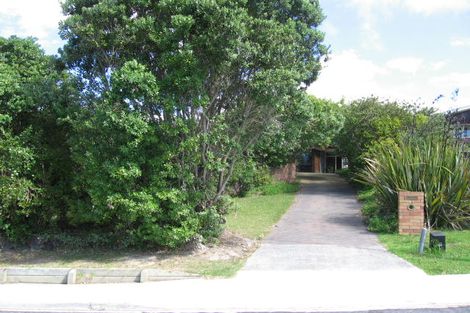 Photo of property in 43 Sharon Road, Waiake, Auckland, 0630