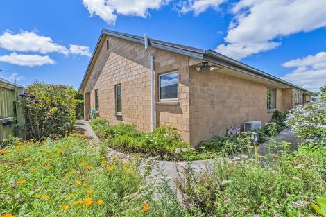 Photo of property in 1 Oldham Place, Darfield, 7510