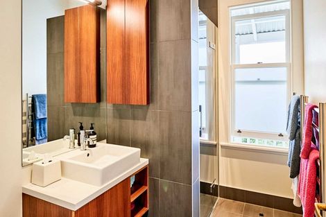 Photo of property in 7 Talavera Terrace, Kelburn, Wellington, 6012