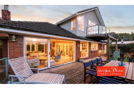 Photo of property in 24 Arama Avenue, Titirangi, Auckland, 0604