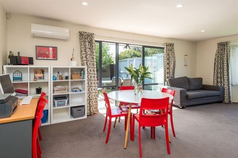 Photo of property in 9 Sweet Waters Place, Woolston, Christchurch, 8023