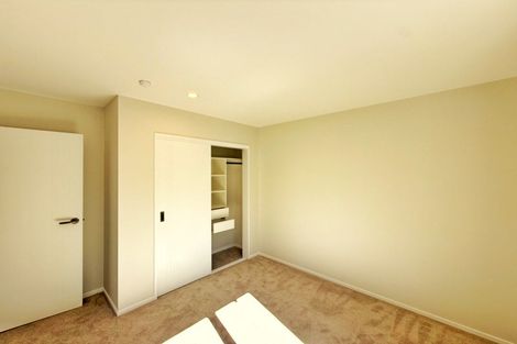 Photo of property in 94 West Harbour Drive, West Harbour, Auckland, 0618