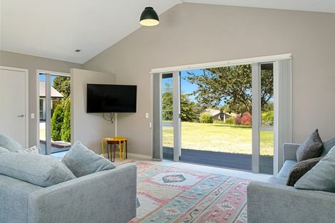 Photo of property in 7 Loch Views Road, Acacia Bay, Taupo, 3385