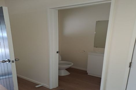 Photo of property in 9/548 Albany Highway, Albany, Auckland, 0632